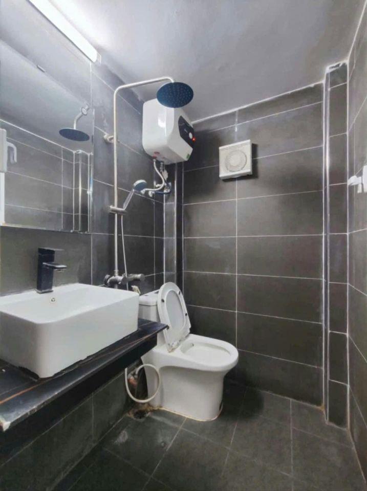 CHO THUÊ NHÀ NGUYÊN CĂN NGÕ 290 KIM MÃ, BA ĐÌNH, NHÀ ĐẸP Ở LUÔN