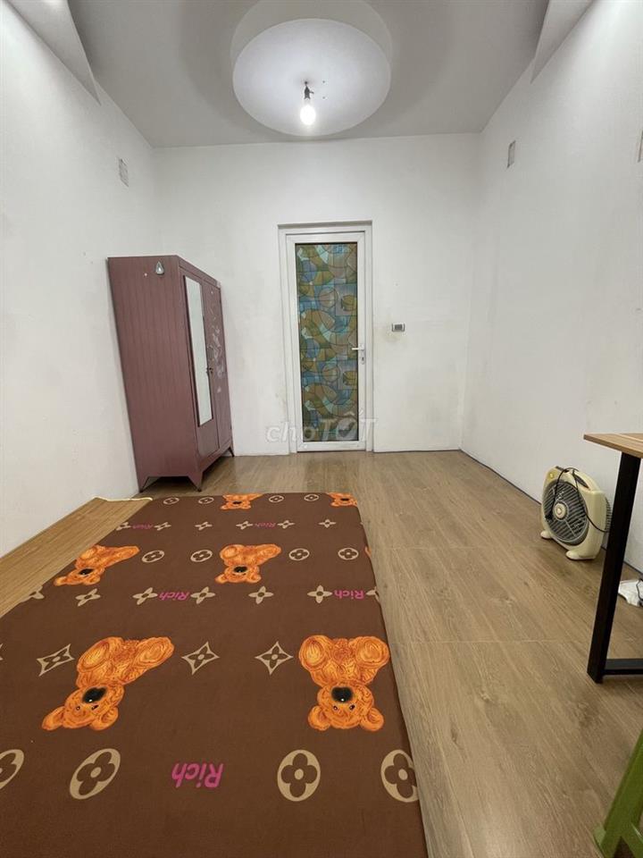 Phòng trọ nữ 2tr3 ngã tư Vọng - Trường Chinh 