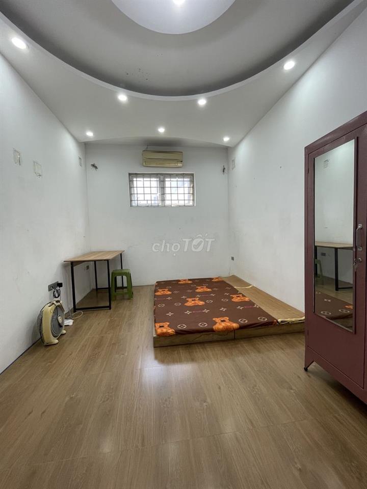 Phòng trọ nữ 2tr3 ngã tư Vọng - Trường Chinh 