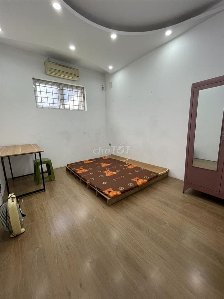 Phòng trọ nữ 2tr3 ngã tư Vọng - Trường Chinh 