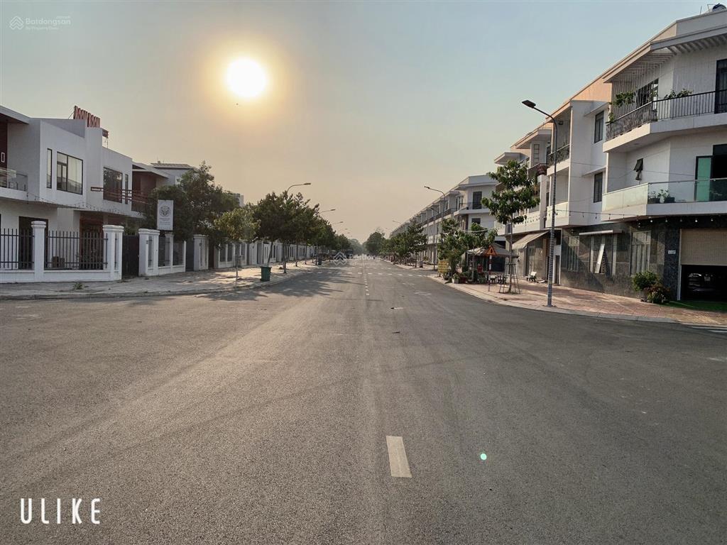 Nhà phố giá rẻ tại khu đô thị bàu xéo  tt. trảng bom, 90m2, giá 2 tỷ 450 triệu.  0934 828 ***