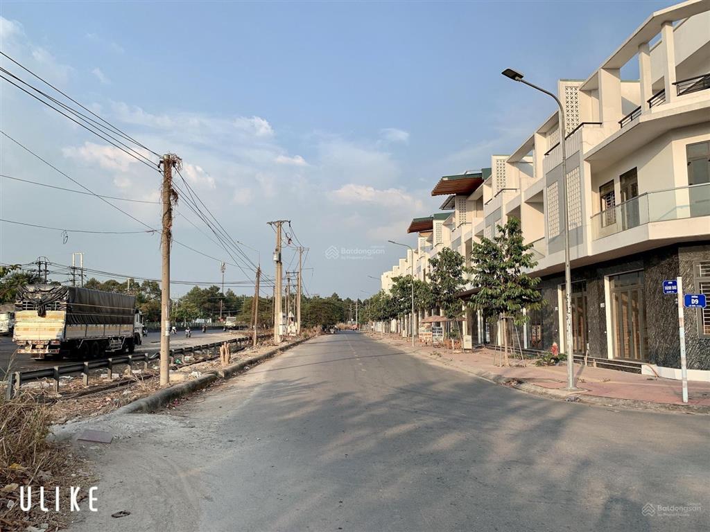 Nhà phố giá rẻ tại khu đô thị bàu xéo  tt. trảng bom, 90m2, giá 2 tỷ 450 triệu.  0934 828 ***