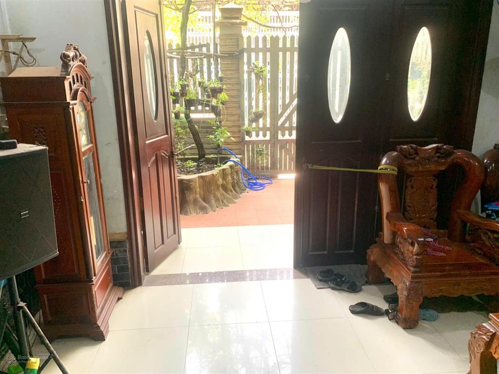 Nhà bán tại hẻm lê ngô cát, gần nhà thờ vinh đức, dt tổng 145.3m2, giá 3 tỷ  ***