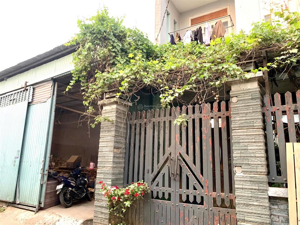 Nhà bán tại hẻm lê ngô cát, gần nhà thờ vinh đức, dt tổng 145.3m2, giá 3 tỷ  ***