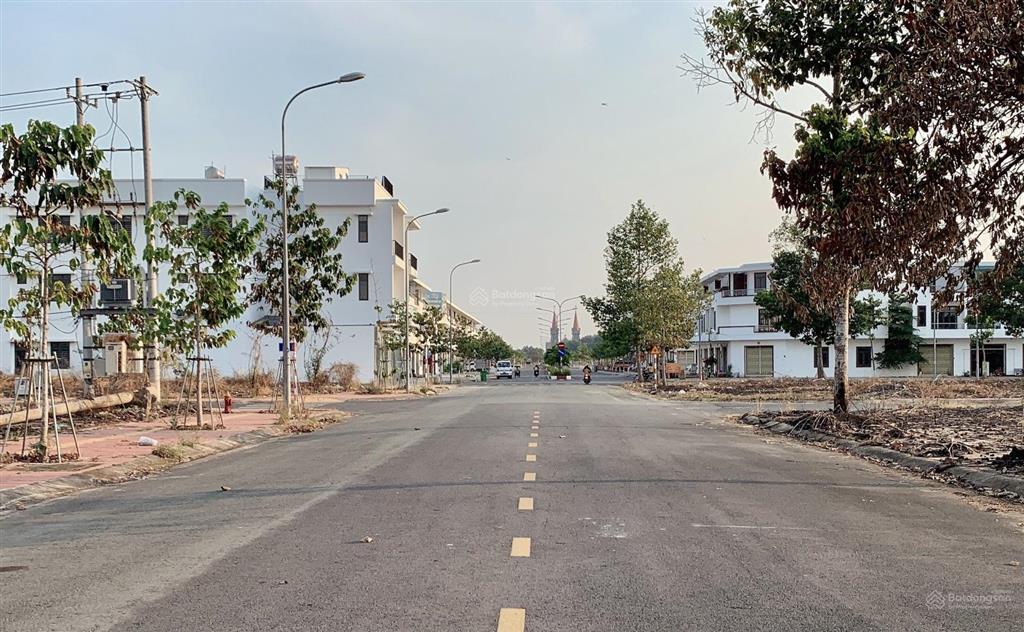 Nhà phố giá ngộp tại khu đô thị bàu xéo  tt. trảng bom, 90m2, giá 2 tỷ 150 triệu.  0934 828 ***
