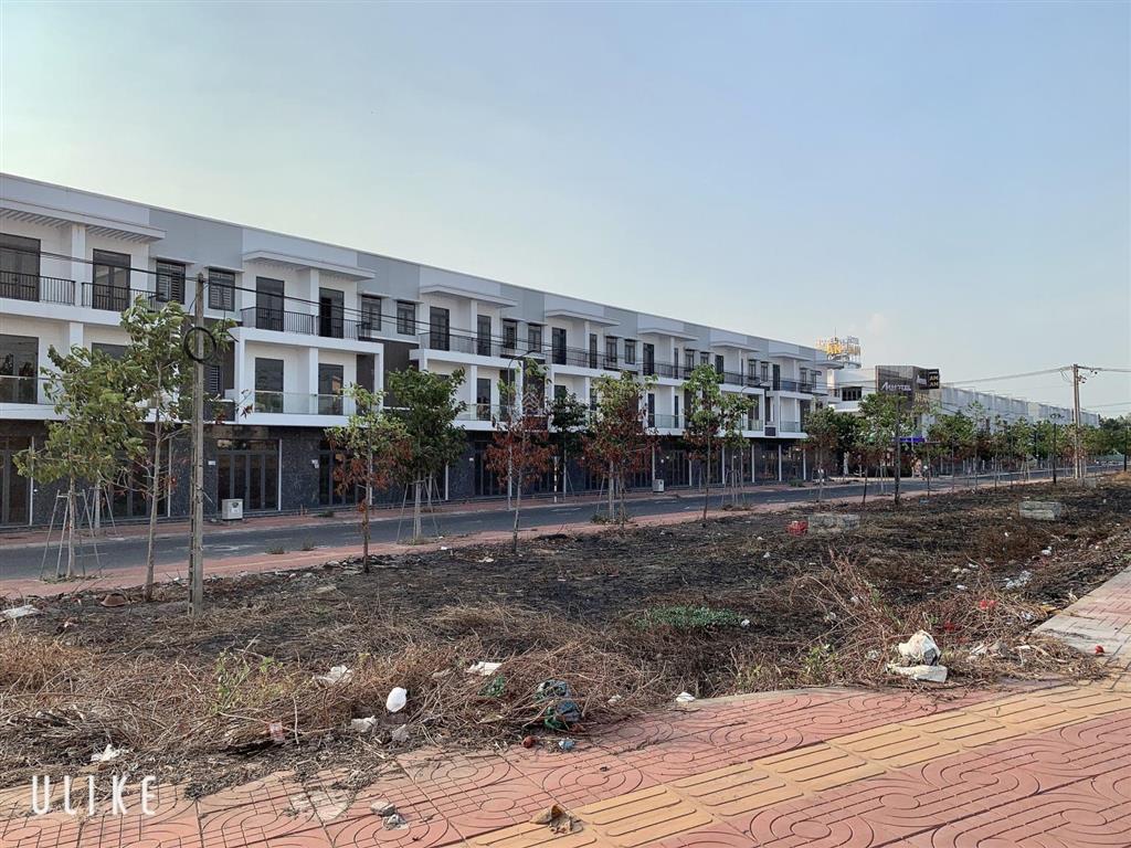 Nhà phố giá ngộp tại khu đô thị bàu xéo  tt. trảng bom, 100m2, giá 2 tỷ 600 triệu  0934 828 ***