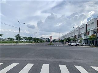 Đất ngộp tại khu đô thị trảng bom  thị trấn trảng bom, 100m2, giá 1 tỷ 050 triệu.  0934 828 ***
