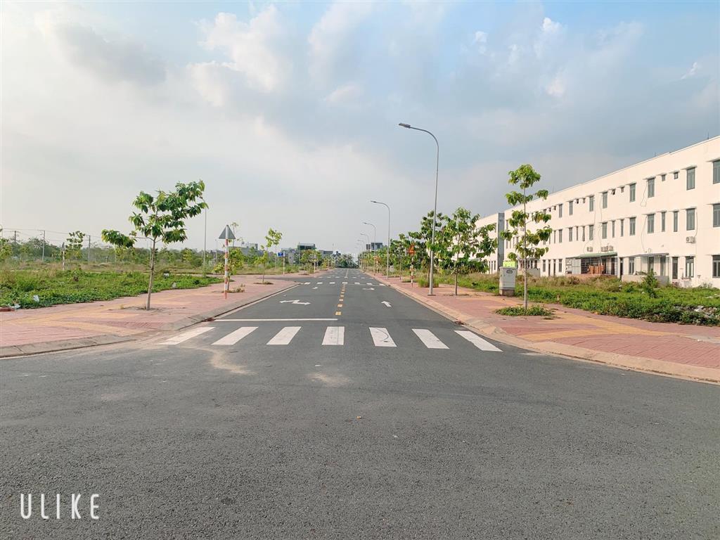 Đất ngộp tại khu đô thị trảng bom  thị trấn trảng bom, 100m2, giá 1 tỷ 050 triệu.  0934 828 ***