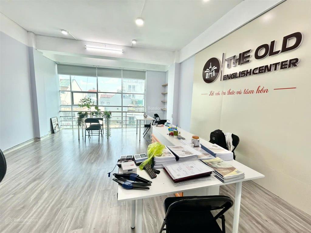 Văn phòng 45m2 ngay mặt tiền đường bùi đình túy