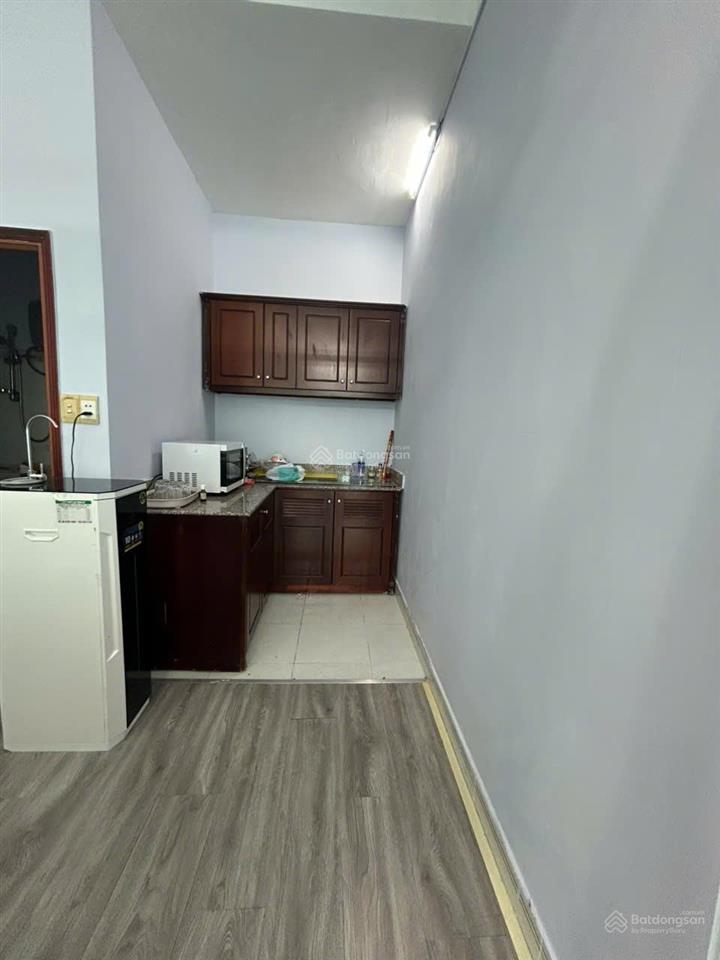 Văn phòng 45m2 ngay mặt tiền đường bùi đình túy