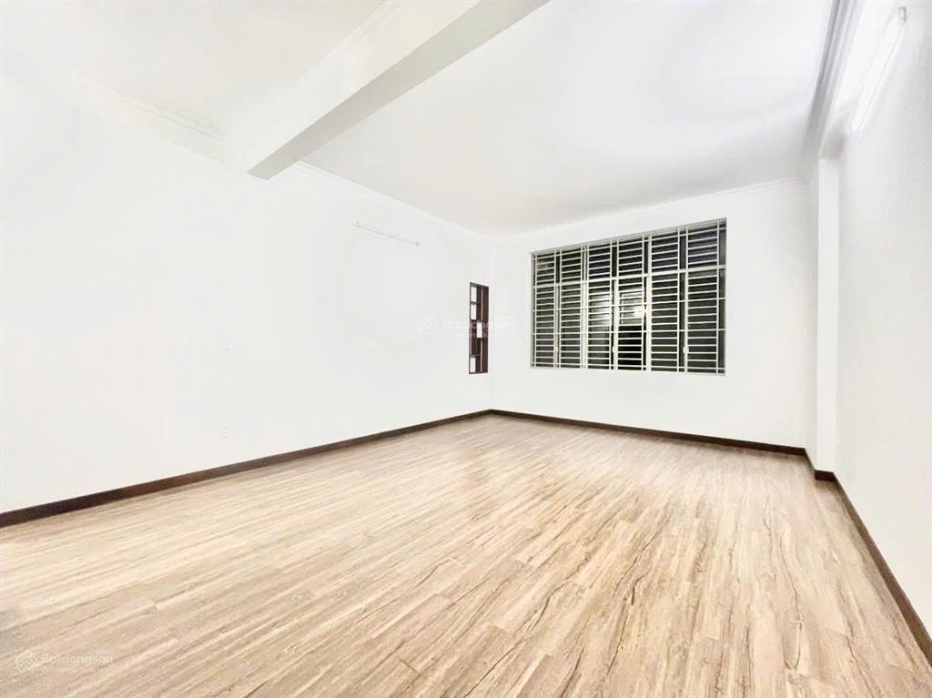 Văn phòng 100m2 ngay đào duy anh phú nhuận