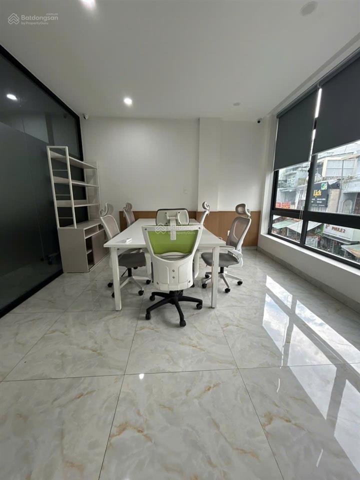 Văn phòng 80m2 đẹp mặt tiền ngay quận 2
