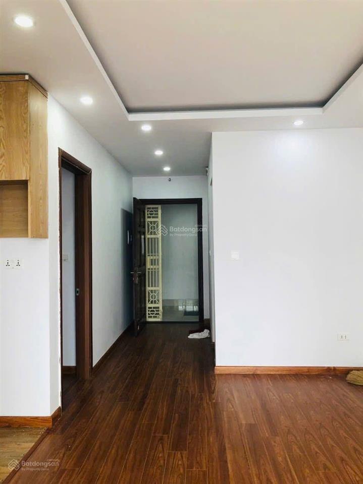 Chính chủ bán căn 2 ngủ tòa gemek 2 chỉ 3,2x tỷ