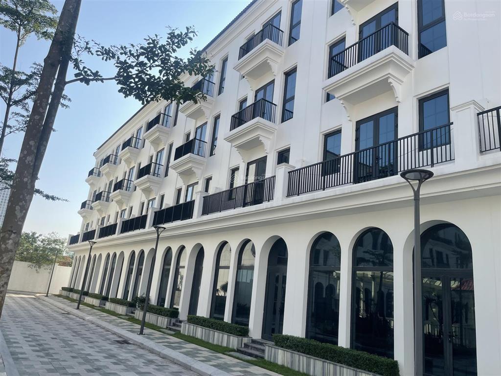 Chủ nhà gửi bán shophouse lô góc dự án sunshine golden river ciputra. lô góc 124,6m2 mặt tiền 7,5m