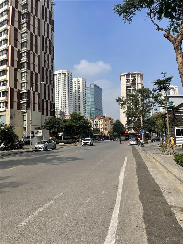 Bán nhà mặt phố trần kim xuyến cầu giấy.  0945 289 ***