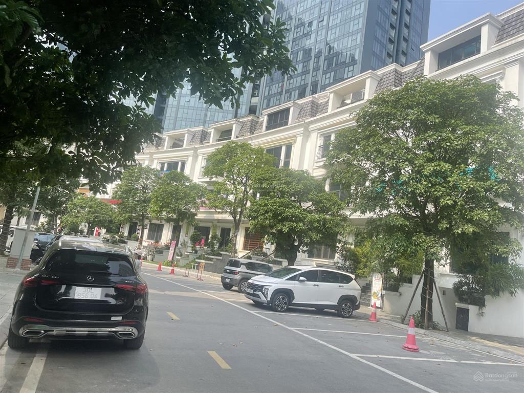 Bán biệt thự góc sunshine city ciputra tây hồ. lô góc xây 3 tầng 1 hầm
