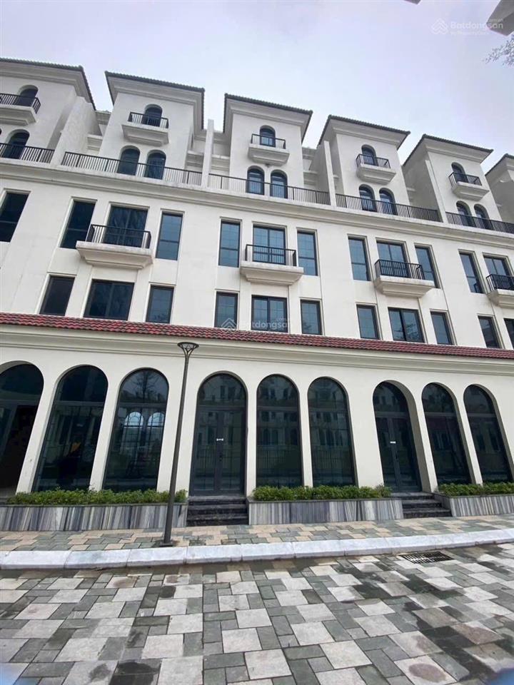 Bán shophouse sunshine golden river ciputra tây hồ.  0945 289 ***