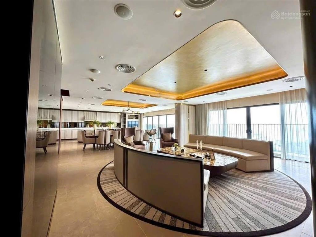 Chủ nhà gửi bán penthouse kosmo tây hồ.