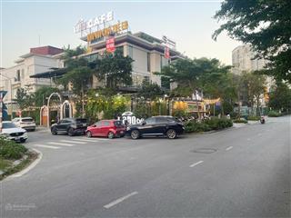 Bán biệt thự đơn lập khu ngoại giao đoàn mặt phố nguyễn xuân khoát.  0945 289 ***