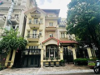 Gia đình cần bán biệt thự lô góc khu đô thị mới cầu giấy  dịch vọng hậu.  0945 289 ***