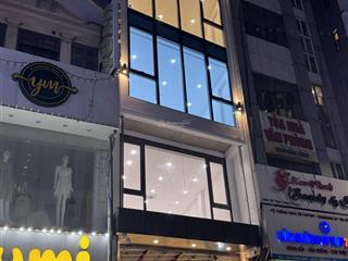 Chính chủ cần cho thuê tầng 1 tòa văn phòng mặt phố chùa láng đống đa hà nội