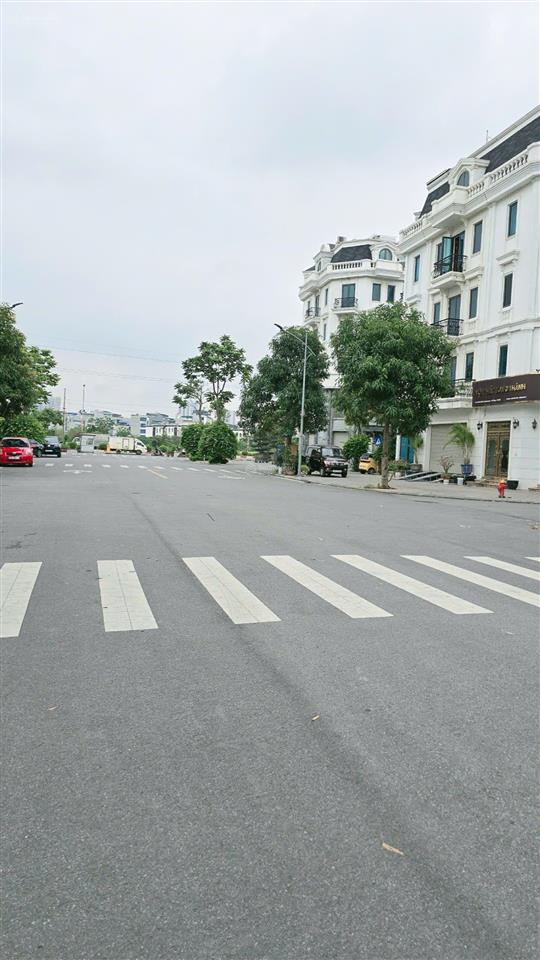 Bán gấp biệt thự tại solasta mansion, đường 21,5m dương nội, hà đông.