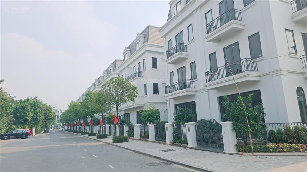 Bán gấp biệt thự tại solasta mansion, đường 21,5m dương nội, hà đông.