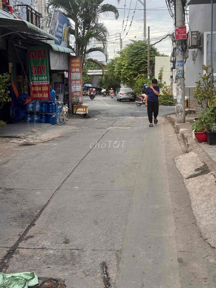 bán nhà trệt, lửng 2pn, hẻm xe hơi tới cửa