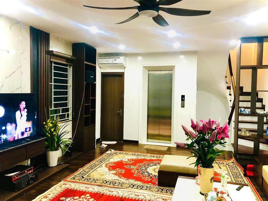 Bán nhà phú thượng trong đê không quy hoạch. sổ đỏ cc. 6 tầng thang máy, ô tô vào nhà, đủ nội thất