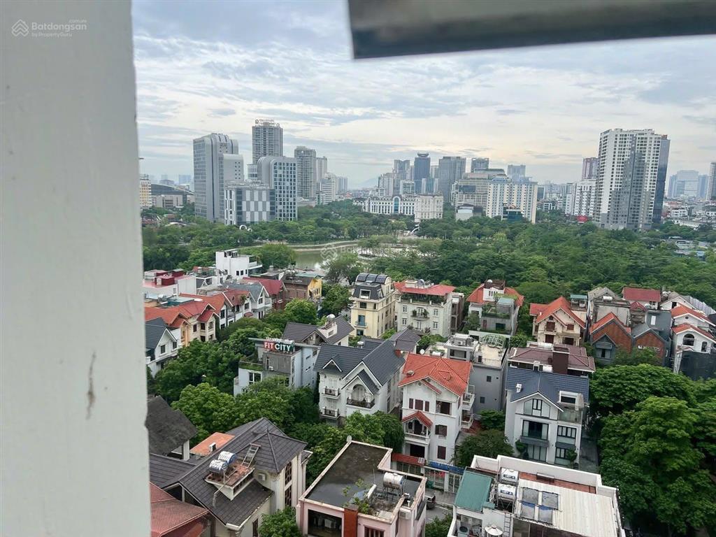 Bán căn chung cư n09b2 thành thái căn góc 123m