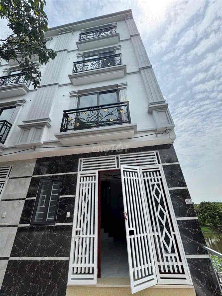 Chính chủ cho thuê nhà gần Đại học TDTT ~1km. Giá 5tr/cả căn.  📍 đường