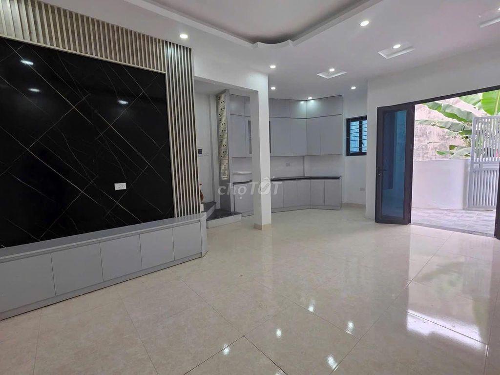 Nhà bán Đường Cổ Bản, Hà Đông, 43m2, 5PN, 4.35 tỷ