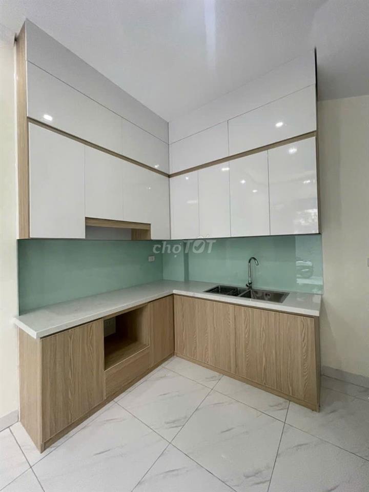 CHÍNH CHỦ CHO THUÊ NHÀ 35M2 LÔ GÓC OTO VÀO CỬA , CÁCH QUỐC GẦN QL6