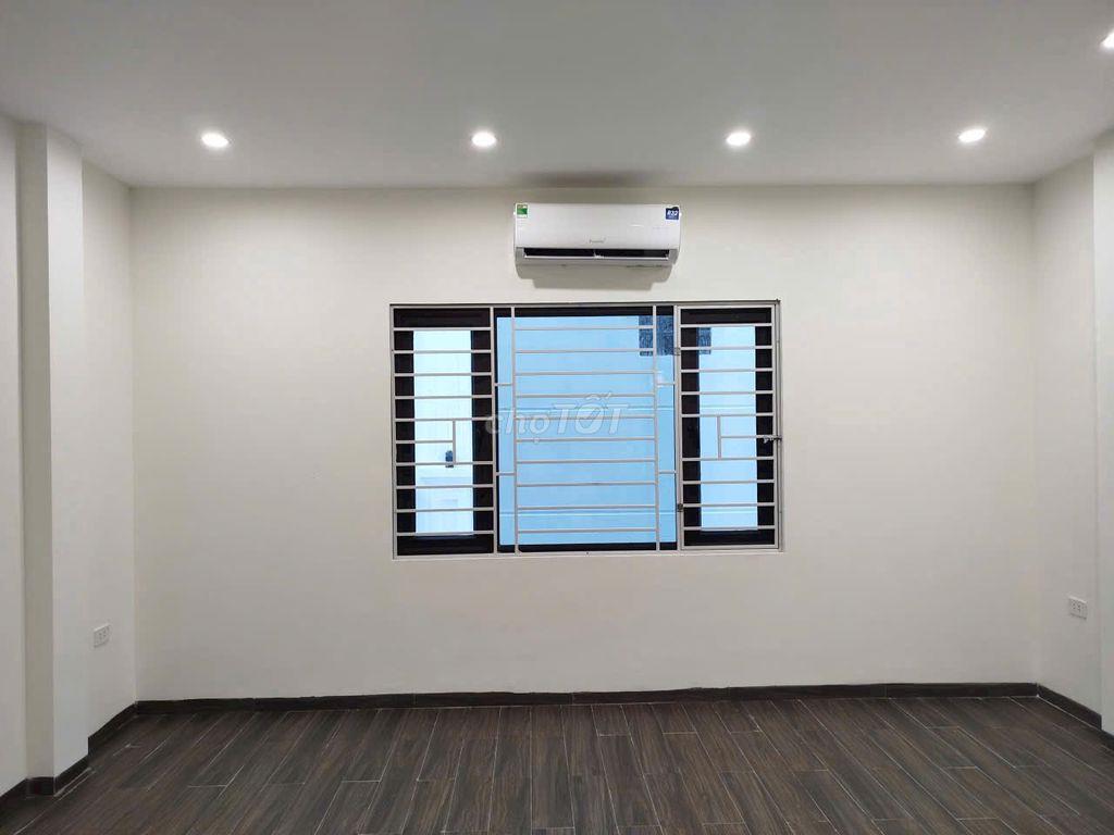 CHÍNH CHỦ CHO THUÊ NHÀ 35M2 LÔ GÓC OTO VÀO CỬA , CÁCH QUỐC GẦN QL6