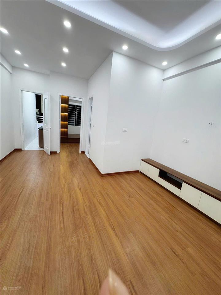 Bán gấp căn hộ 39m2, 1pn  1vs, nội thất đầy đủ 1,8x tỷ, tòa ct10 chung cư đại thanh. tầng trung