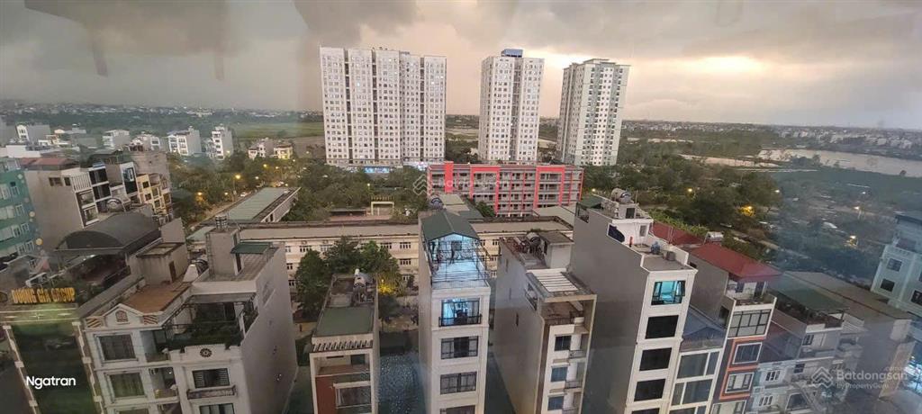 Bán nhanh căn hộ 70m, 2pn2wc tòa 19t kiến hưng, sổ hồng chính chủ giá nhỉnh 3 tỷ.  0365 999 ***