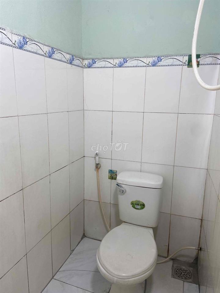 phòng 30m2 giờ tự do ĐC:221/255 đường bình thành phường bình tân Hồ Ch
