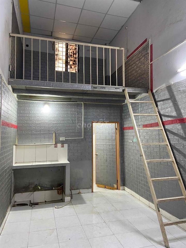 phòng 30m2 giờ tự do ĐC:221/255 đường bình thành phường bình tân Hồ Ch