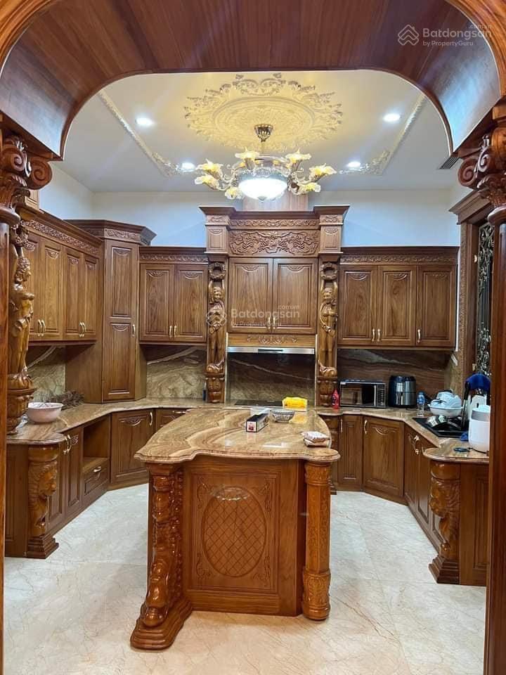 Bán siêu biệt thự lô góc 306m². mặt tiền 30m xây 4 tầng.  0984 042 *** em dũng.