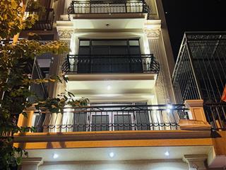 Duy nhất 1 căn lk 90m2, 5 tầng thang máy. ngay cột đồng hồ. vị trí hiếm nhà bán. giá chỉ 24.5 tỷ.