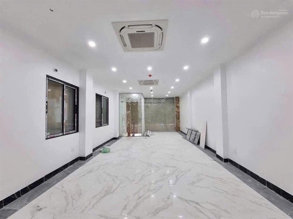 Chính chủ nhờ bán 80m2, 7 tầng có tầng hầm. có thang máy. vừa ở vừa kinh doanh văn phòng chỉ 22,5tỷ