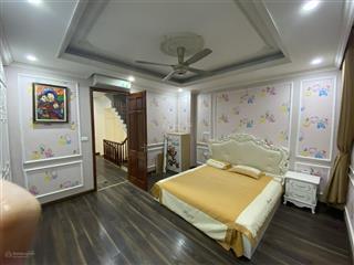 Liền kề dt 82.5m2, mt 5m, 5 tầng, nhà hoàn thiện gia chủ hiện tại đang ở giá chỉ nhỉnh 18 tỷ.