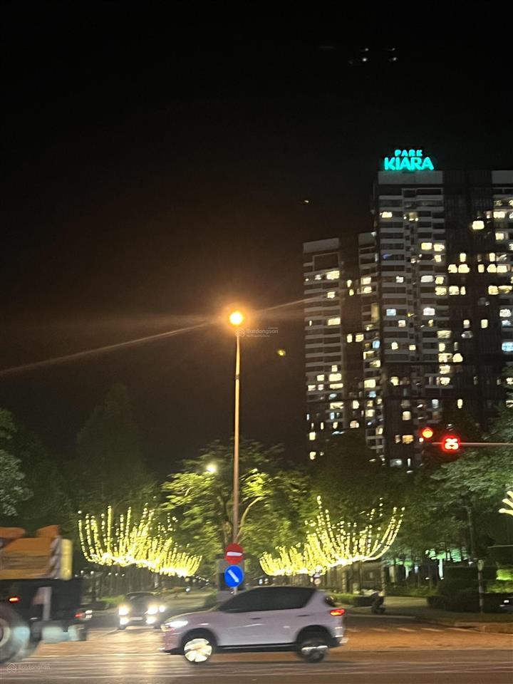Siêu hot 139m2, 6 tầng. mt 9m hoàn thiện đẹp. có thang máy. vừa ở vừa kinh doanh dòng tiền 70 triệu