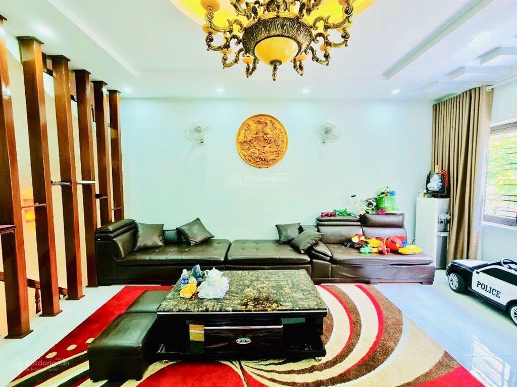 Chính chủ gửi bán lk 82.5m2. 5 tầng, mt 5m. nhà hoàn thiện đẹp như hình. chỉ 19.5 tỷ. giá đầu tư.