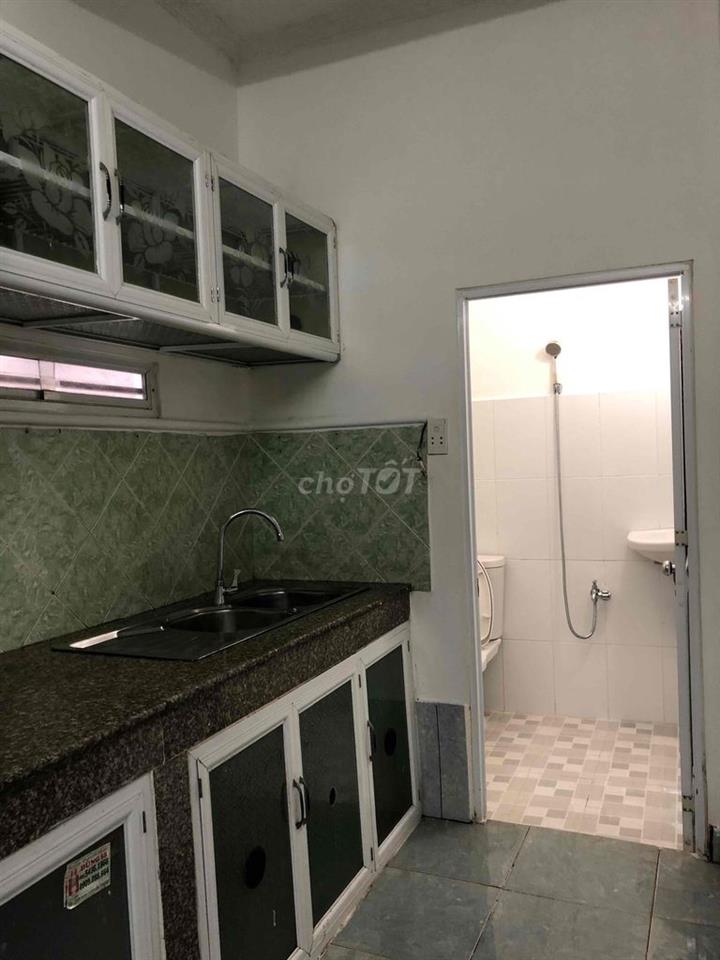 Chính chủ cho thuê nhà nguyên căn- Gò Vấp- Hẻm xe hơi- 8 triệu