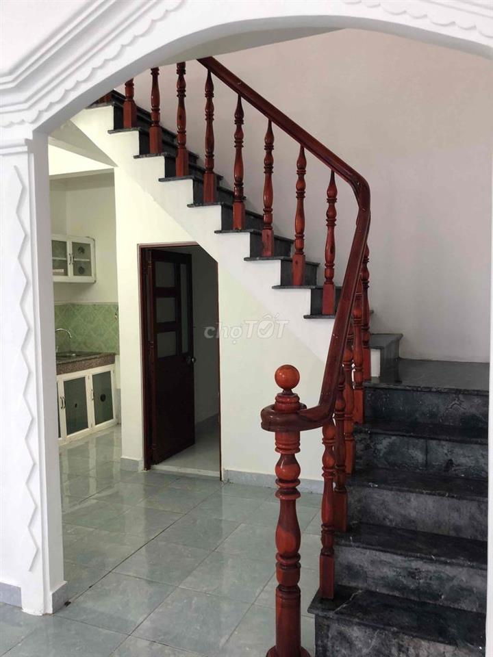 Chính chủ cho thuê nhà nguyên căn- Gò Vấp- Hẻm xe hơi- 8 triệu