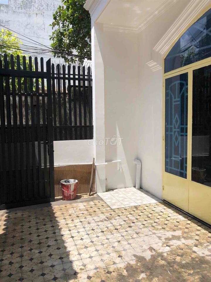 Chính chủ cho thuê nhà nguyên căn- Gò Vấp- Hẻm xe hơi- 8 triệu