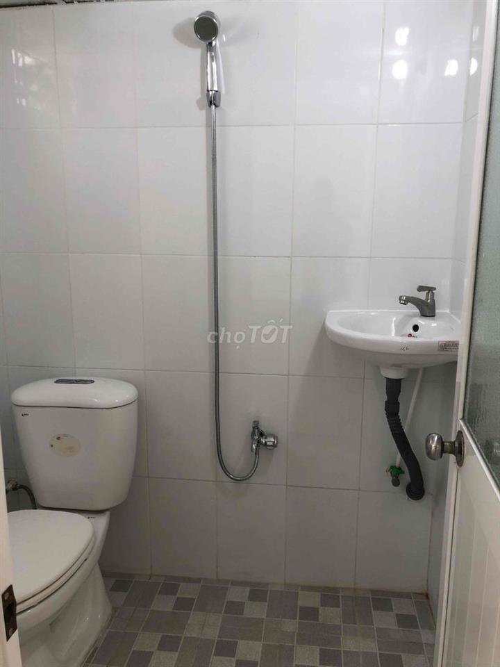 Chính chủ cho thuê nhà nguyên căn- Gò Vấp- Hẻm xe hơi- 8 triệu