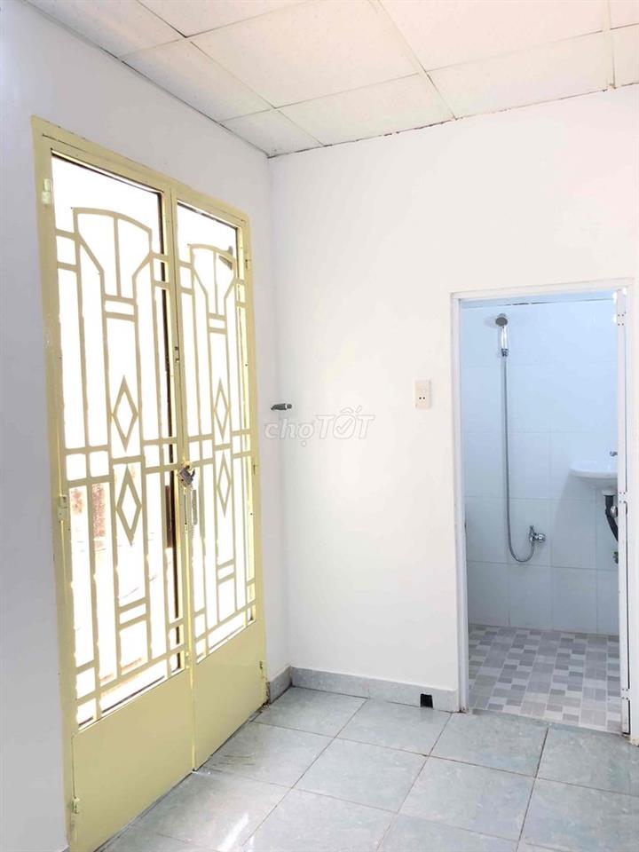 Chính chủ cho thuê nhà nguyên căn- Gò Vấp- Hẻm xe hơi- 8 triệu