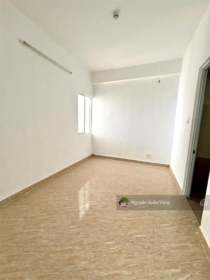 Bán căn hộ view biển  chung cư hoàng quân  bắc nha trang. dt 60m2 có 2 phòng ngủ, 2wc, sổ hồng